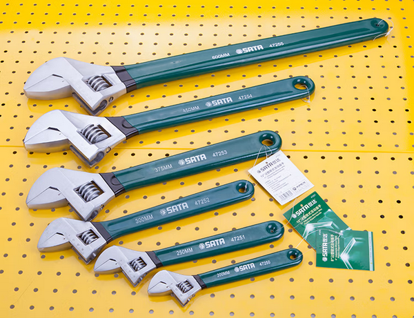 扳手 世达/SATA 47252 活动扳手 碳钢 1